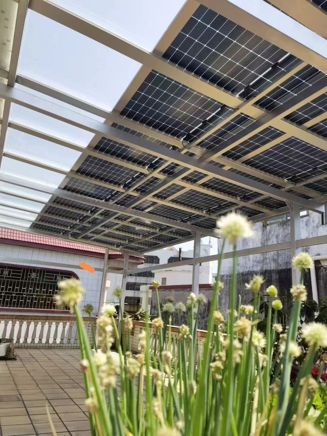 信阳别墅家用屋顶太阳能发电系统安装